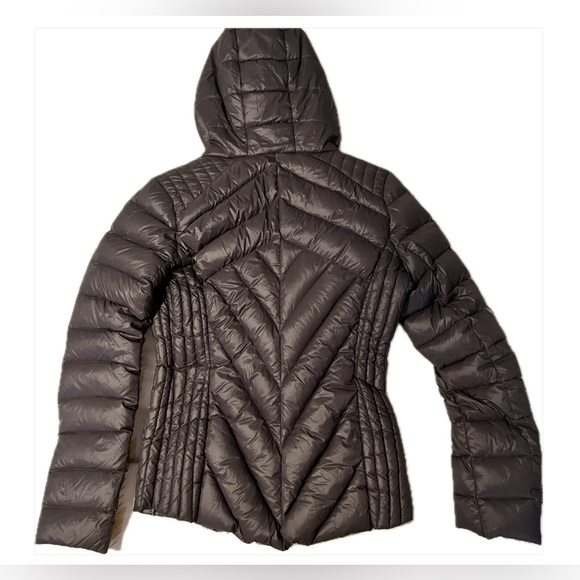 BCBG packable  down jacket - Picture 2 of 5